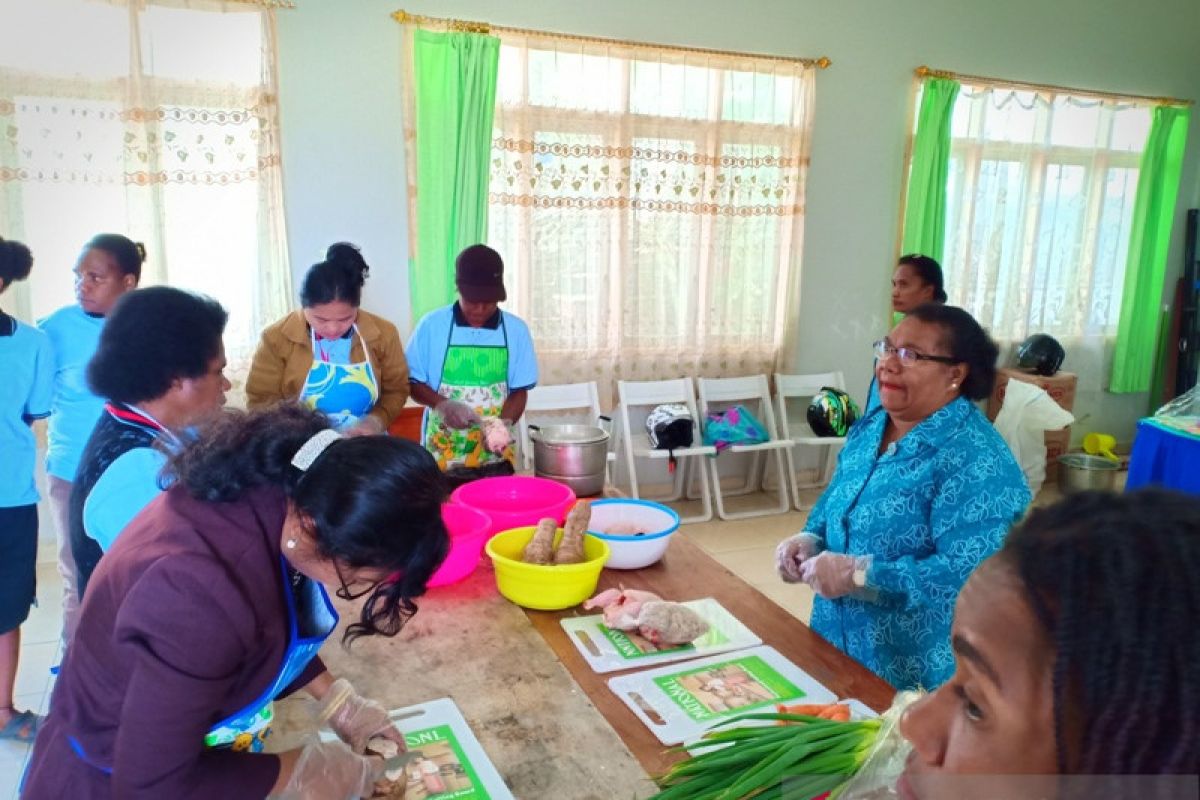 Dana terpakai PON, Jayawijaya kurangi makanan tambahan untuk anak SD