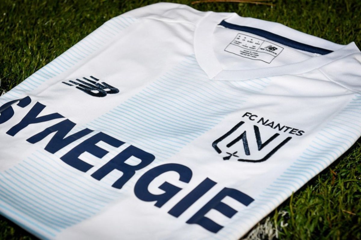 Liga Prancis - Nantes pakai jersey spesial warna khas Argentina kenang Emiliano Sala