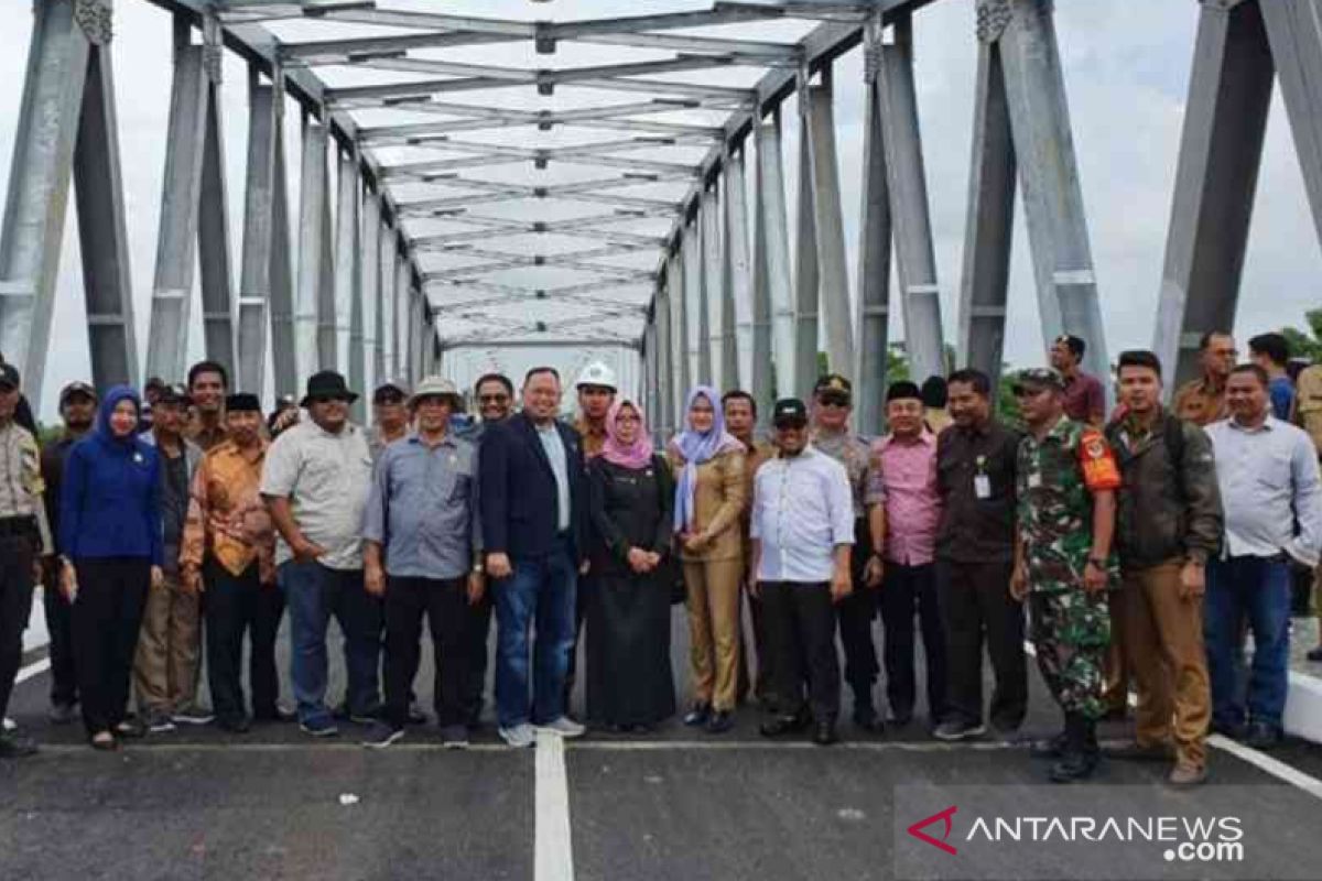 jembatan penghubung Bekasi-Karawang siap dilalui, truk dilarang lewat