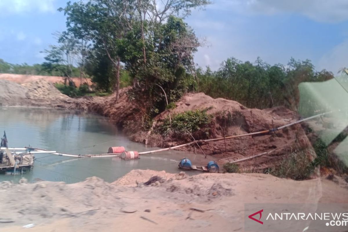 Membongkar modus pertambangan pasir ilegal di Bintan