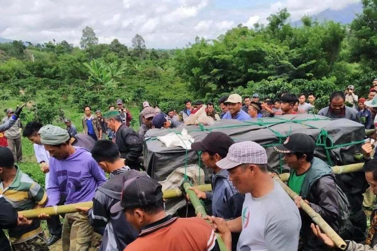 Harimau Sumatera dibawa dari Muara Enim ke Lampung masih perlu observasi