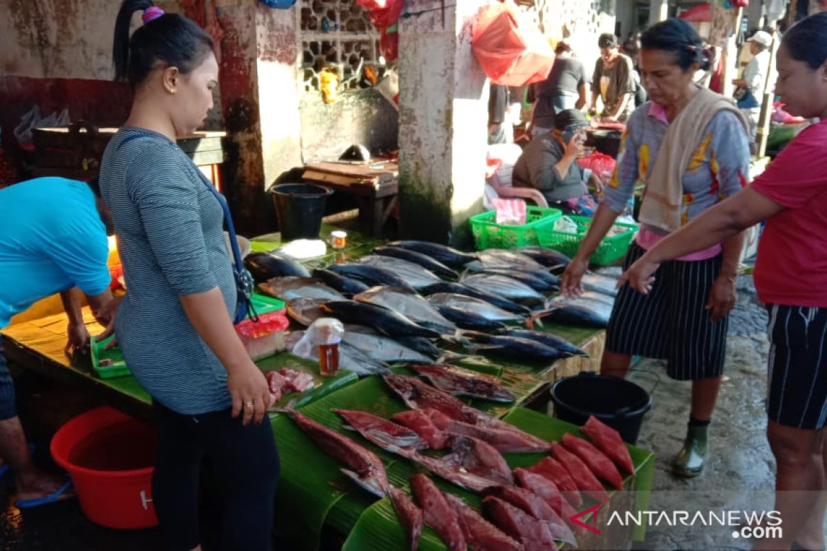 Harga ikan segar di pasar  Ambon mahal