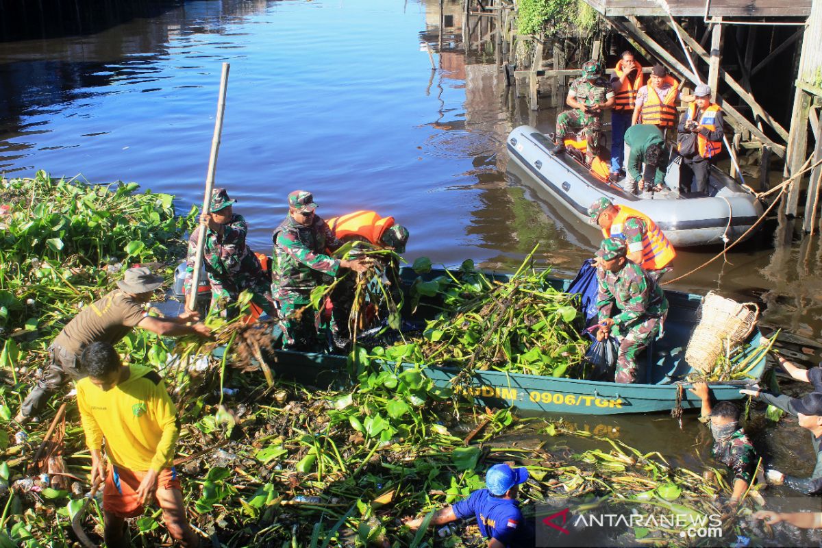 Dandim Tenggarong Coba Urai Simpul Penyebab Banjir