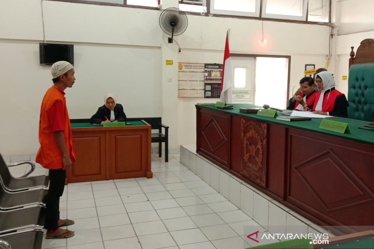 Penjual Kera Owa Ungka dan Binturong divonis 1 tahun 4 bulan penjara