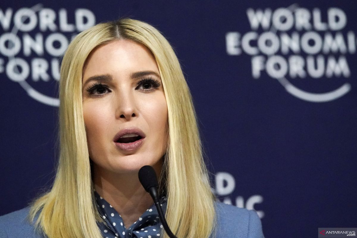 Ivanka Trump dicemooh  karena puji perjalanan sepeda remaja India