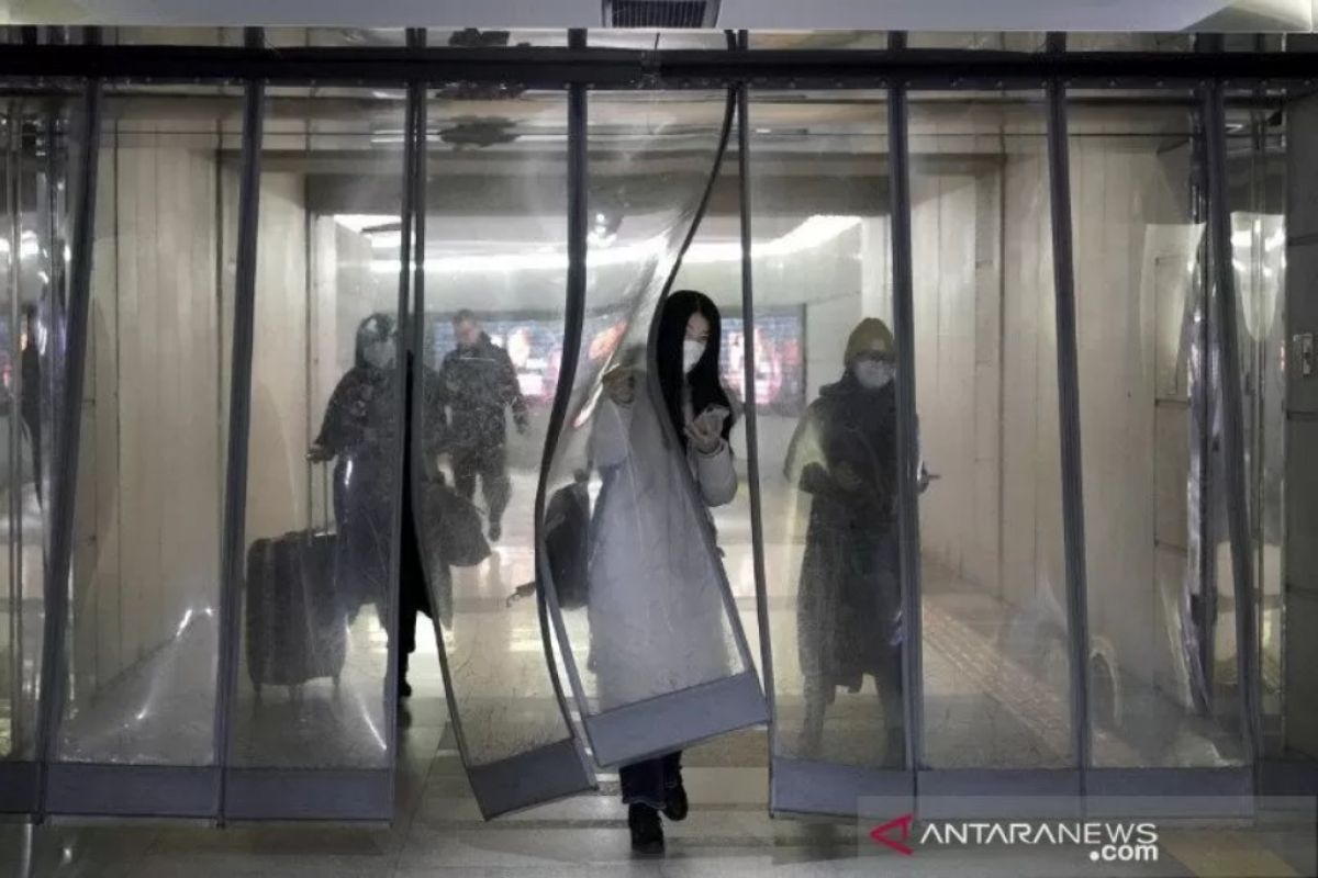 Sembilan orang meninggal dunia akibat wabah virus korona di China