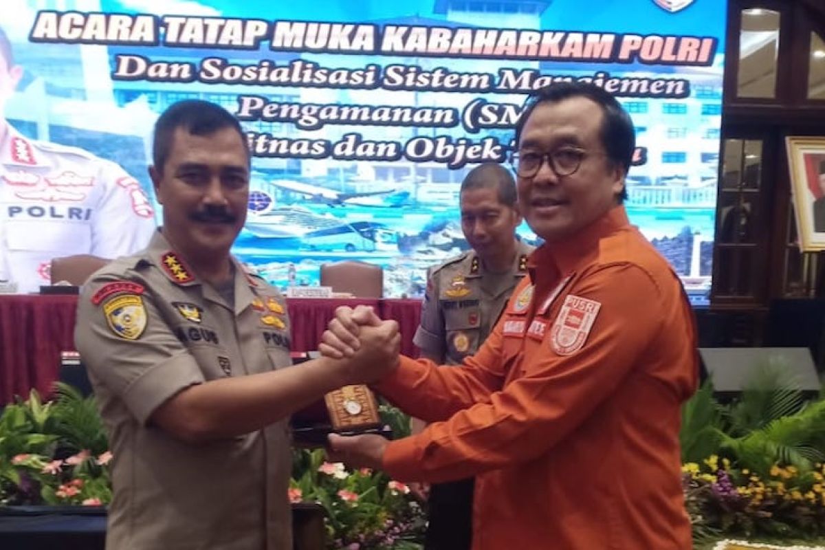 Pusri raih Sertifikat Gold dari Mabes Polri