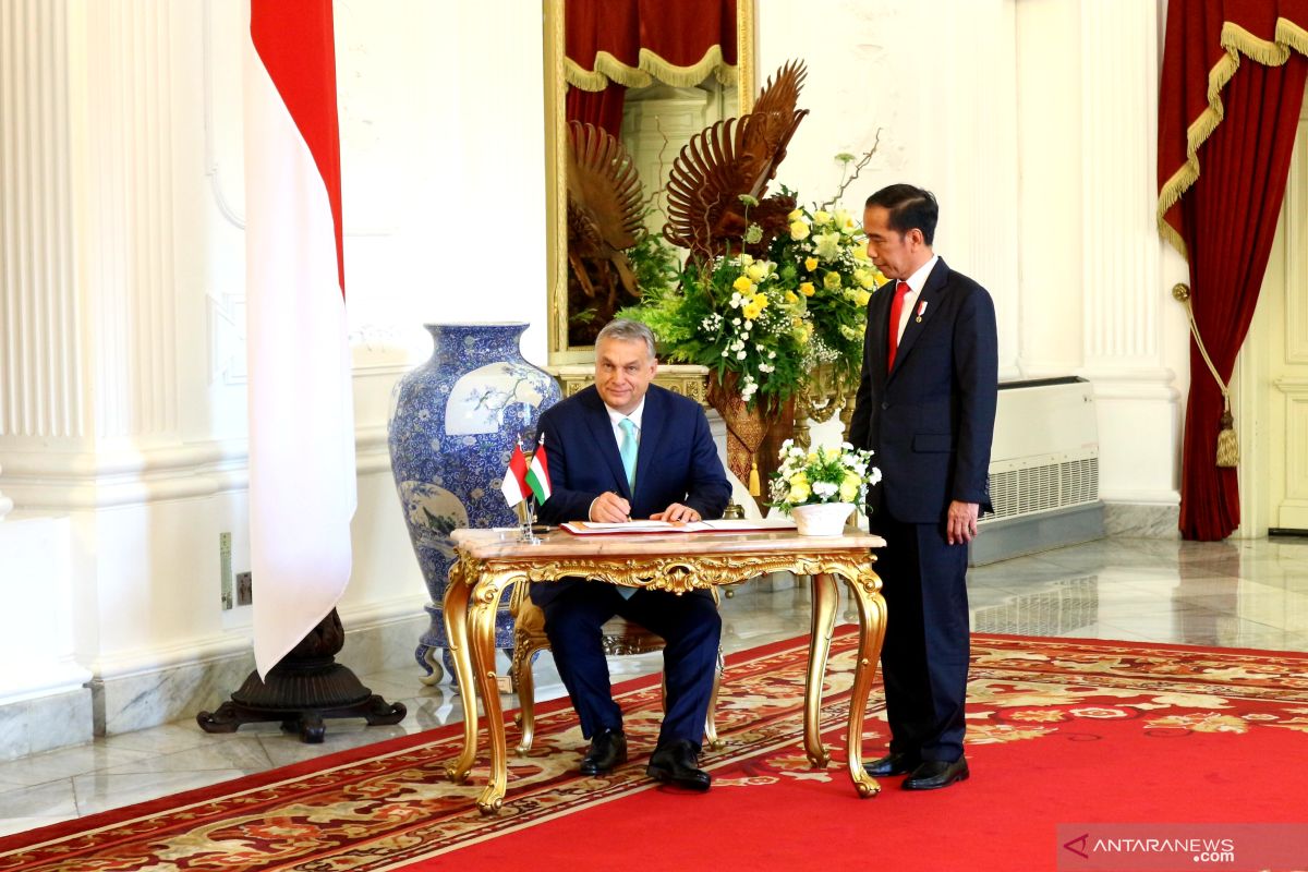 President Jokowi receives Hungarian Prime Minister