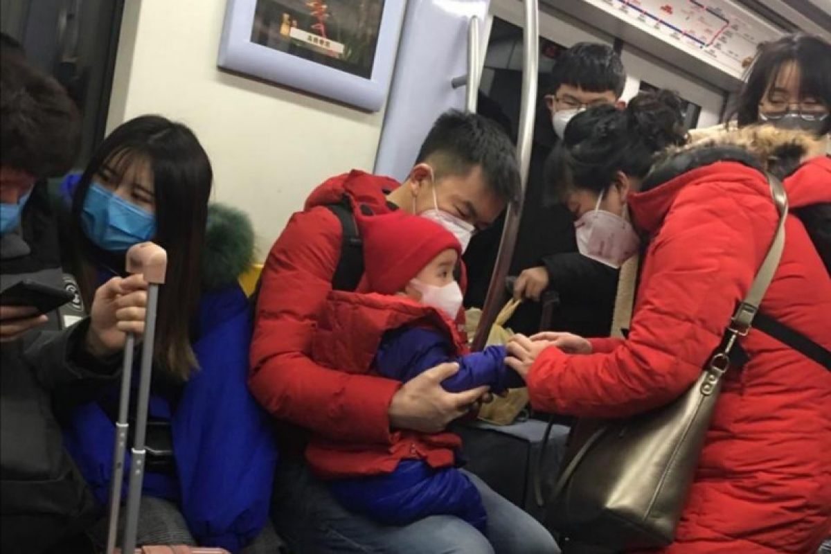 Transportasi umum Wuhan ditutup jelang penetapan status darurat virus korona