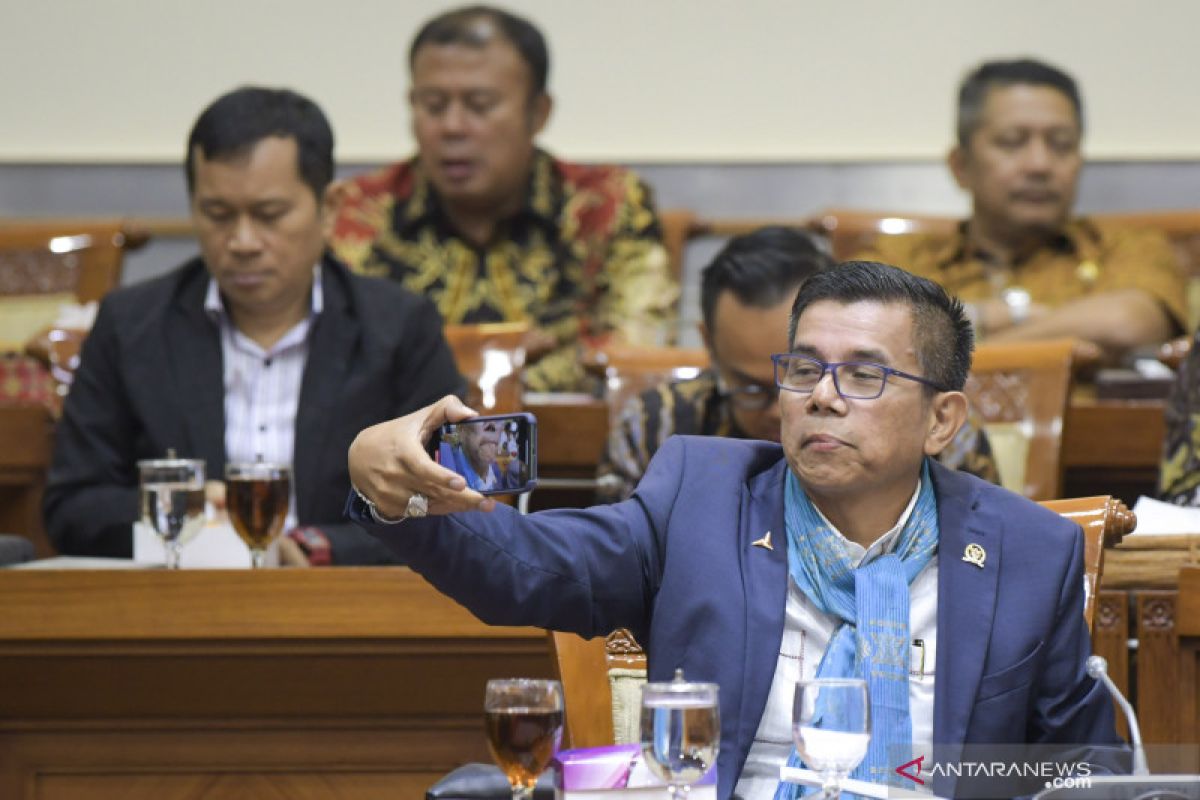 Anggota Komisi Hukum DPR respons penahanan Anita Kolopaking