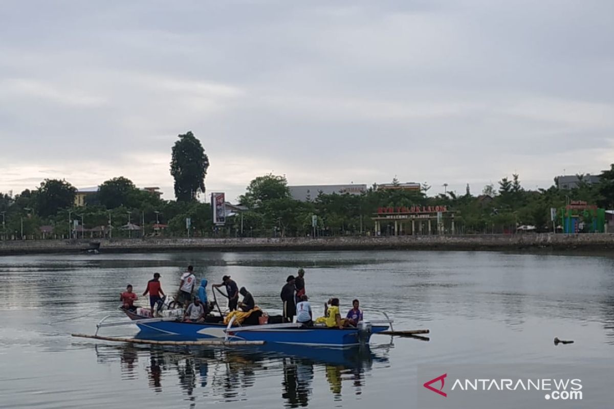 Gelombang tinggi, hasil tangkap Nelayan Banggai berkurang