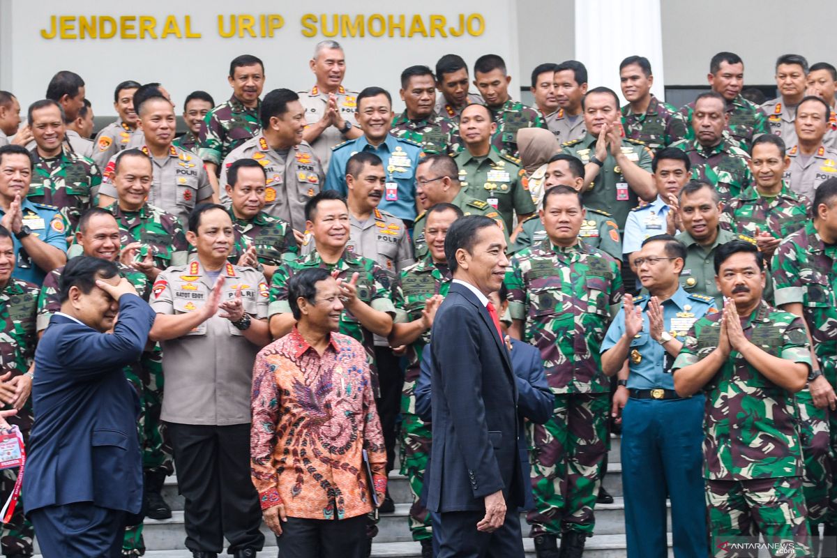 Pekan depan, Presiden Jokowi agendakan rapat terbatas bahas alutsista di Surabaya