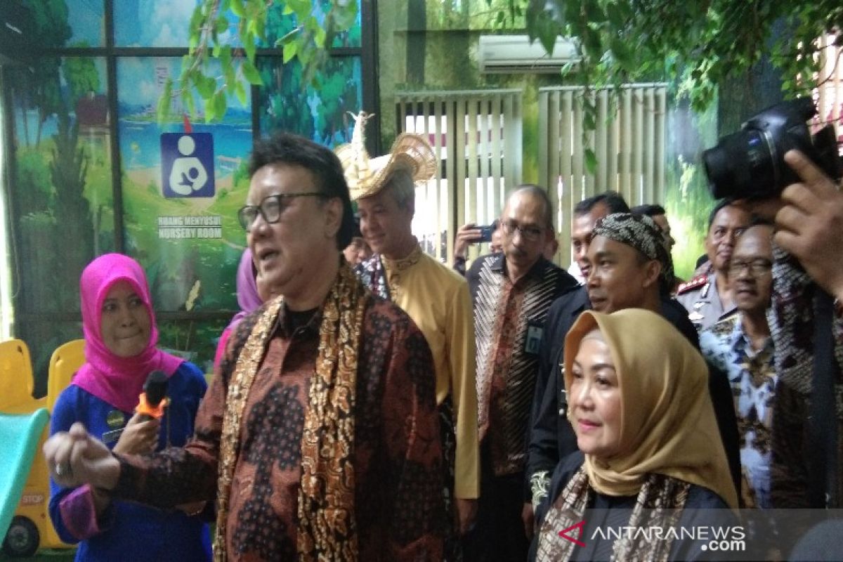 Menpan RB: Pemerintah hapus tenaga honorer secara bertahap