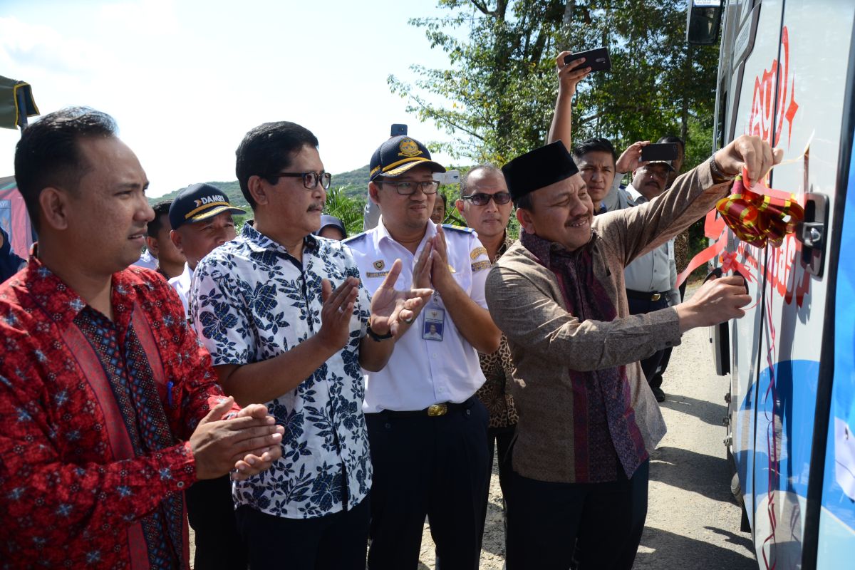 Pemko Langsa serahkan bus Damri layani warga di gampong terpencil