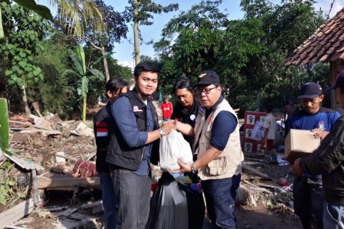 ACT Lampung salurkan bantuan banjir ke Pesawaran