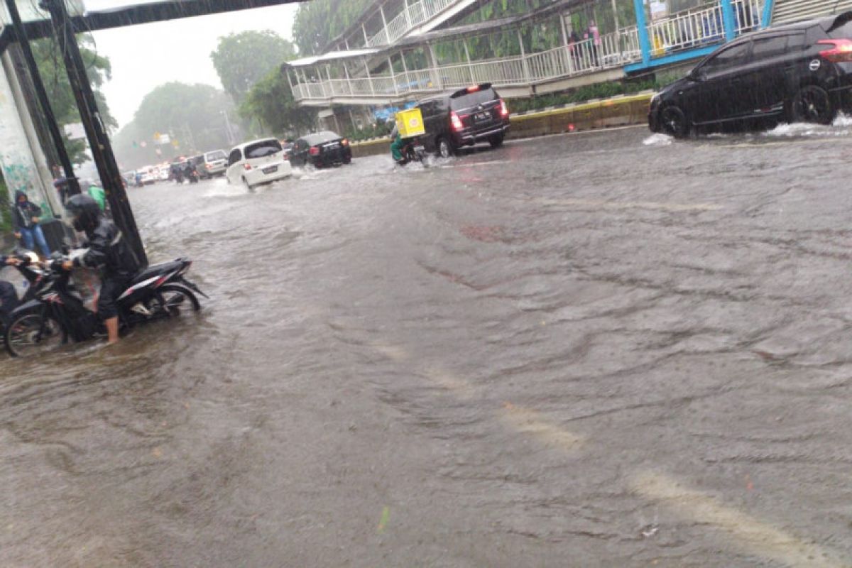 Ini titik genangan jalan raya di Jakarta versi Polda Metro Jaya