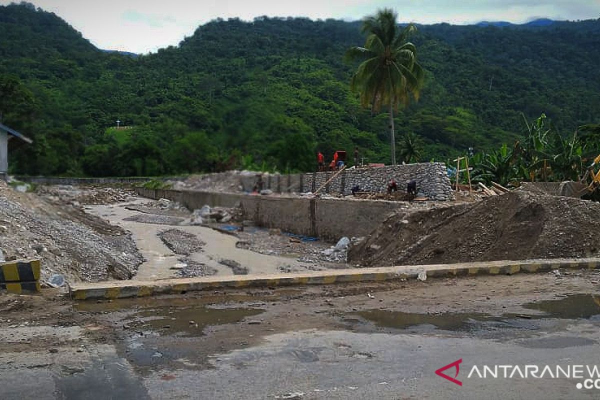 Pemkab Teluk Wondama diminta fokus tata sungai