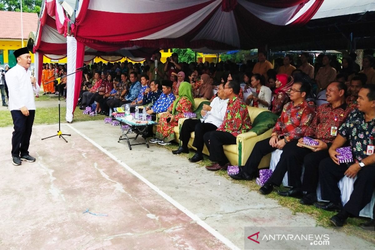 Gubernur Kalteng minta guru ajarkan pendidikan karakter