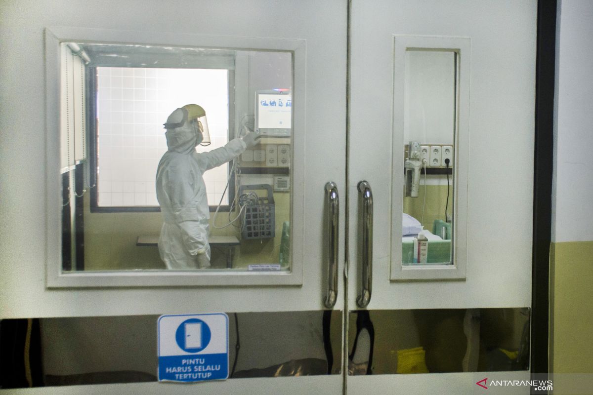 Bandung receives suspected coronavirus-symptomatic patient