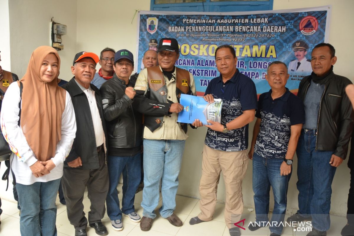 Pemkab Serang salurkan bantuan untuk korban banjir Lebak