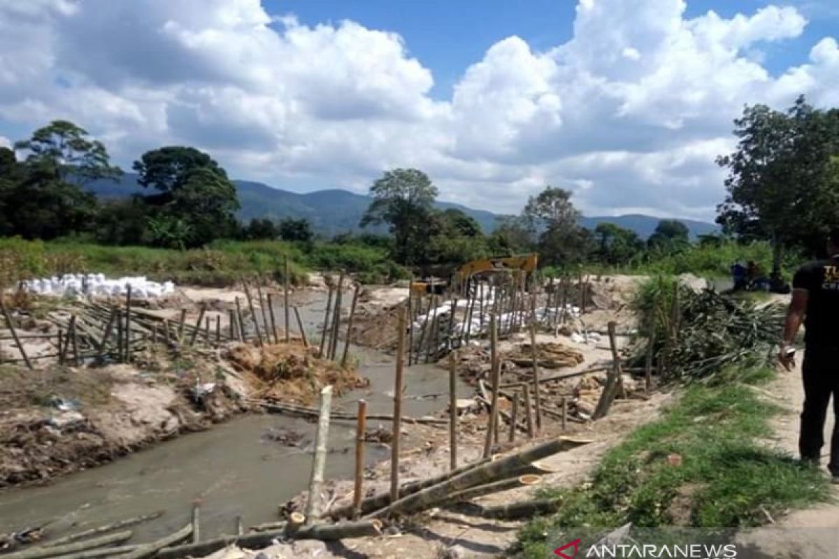 Pemkab Taput selamatkan 300 Ha padi terancam gagal panen akibat jebolnya tanggul irigasi, ini langkahnya