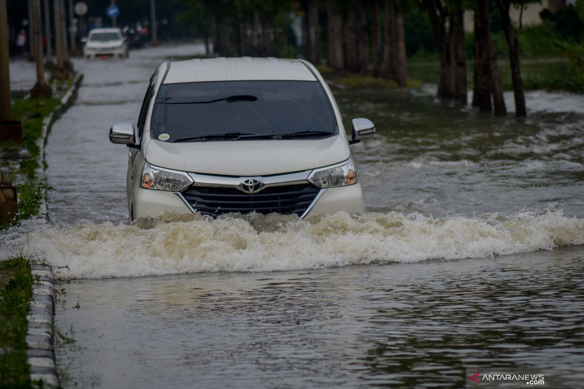 BPBD Jabar: Curah hujan tinggi penyebab banjir Bandung Selatan