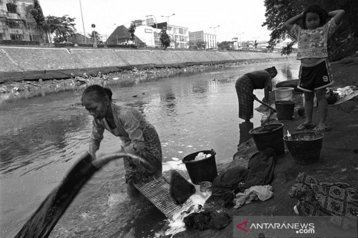 Melihat kanal-kanal pengendali banjir Jakarta