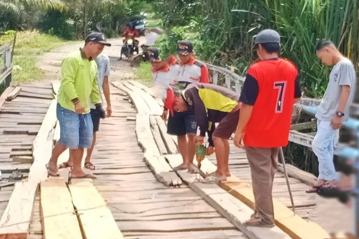 Pemkab dorong peningkatan kemandirian desa di Barsel