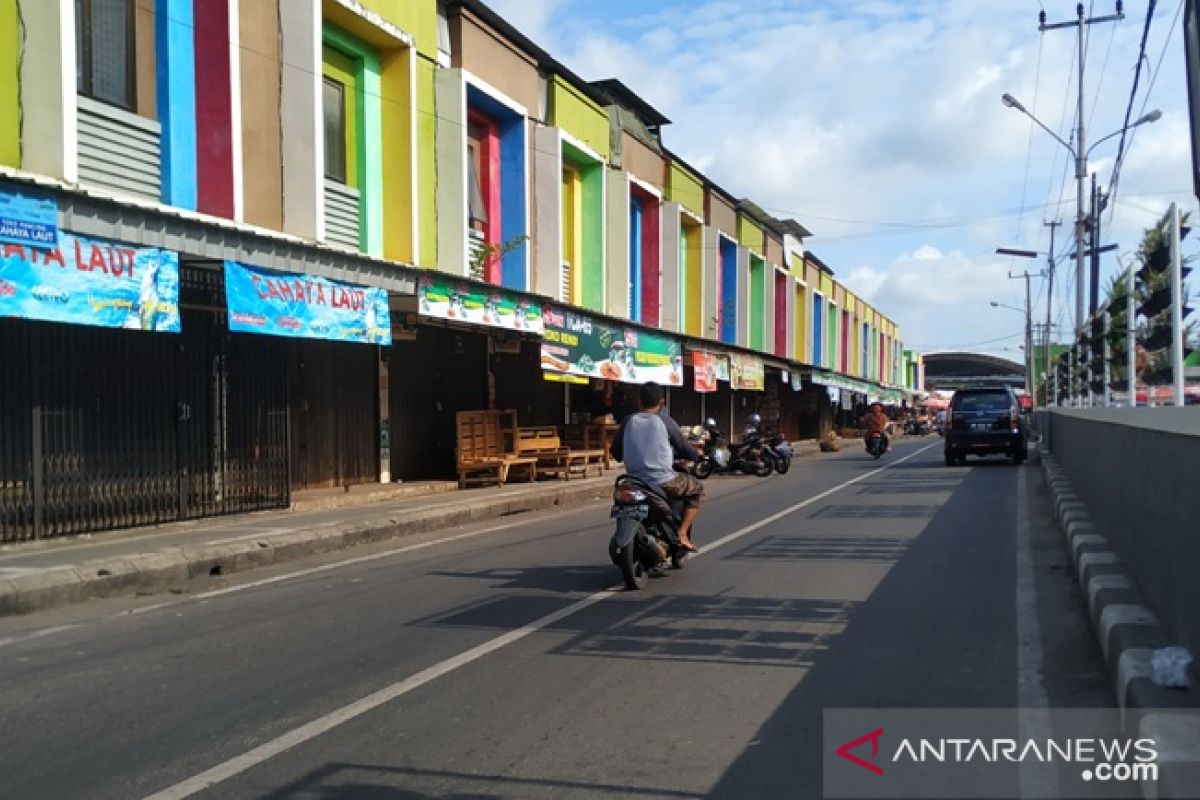 Pasar Pembangunan Kota Pangkalpinang sepi selama Imlek