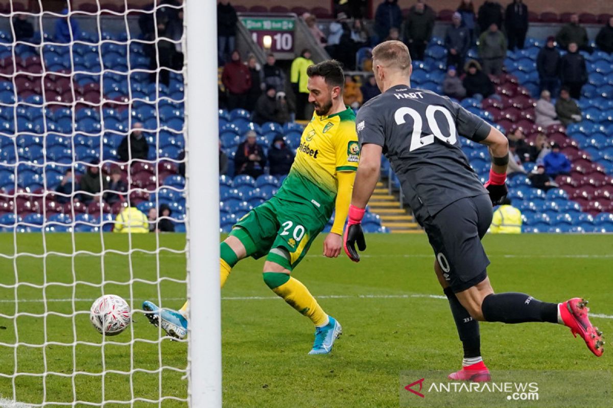 Burnley akan lepas eks kiper Timnas Inggris Joe Hart