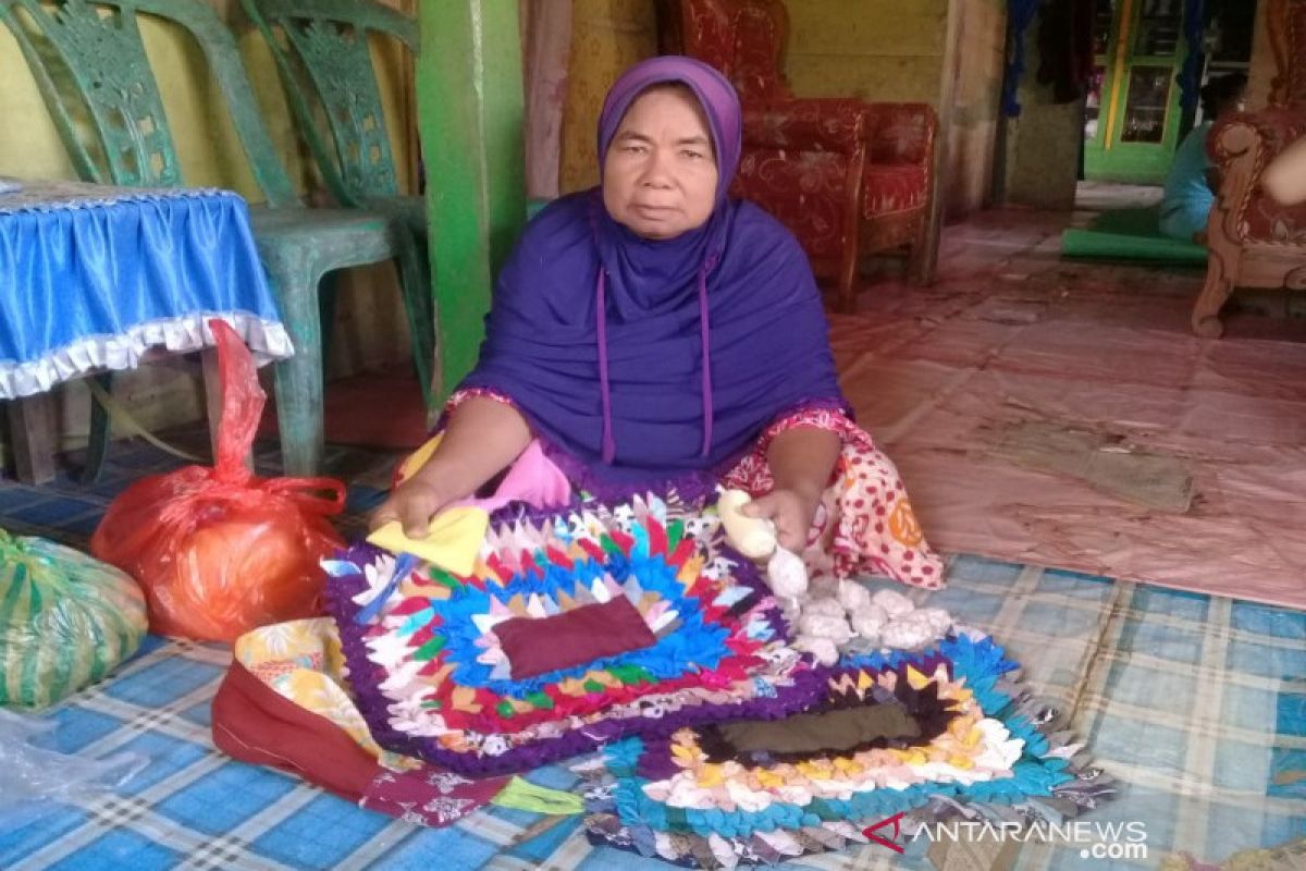 Di Bombana, lansia dapat program DKLU dari Loka RSLU Minaula Kendari