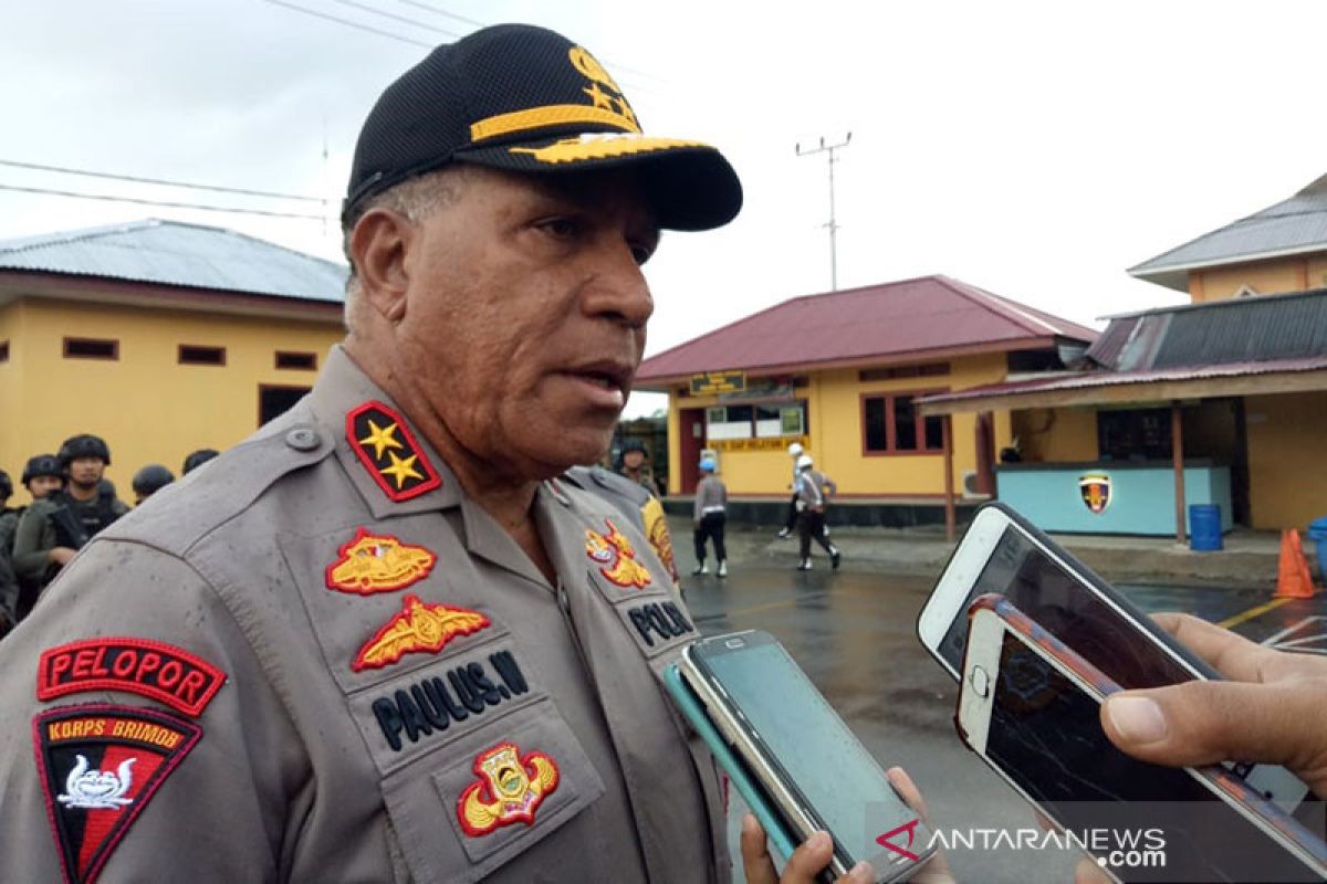 Kapolda Papua terima bantuan sembako dari Jasa Rahardja