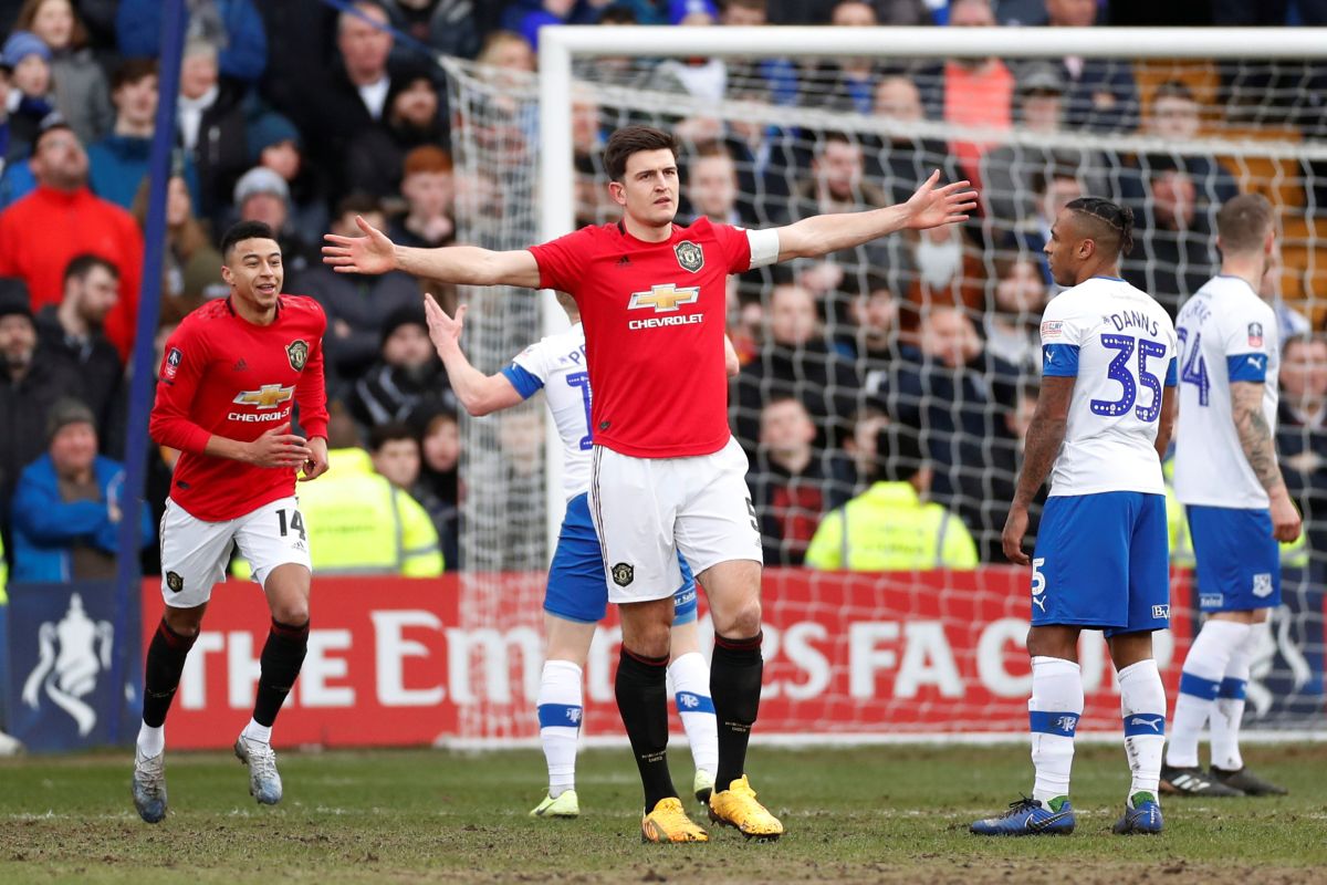 Bantai Tranmere 6-0, Maguire cetak gol perdana bersama Manchester United