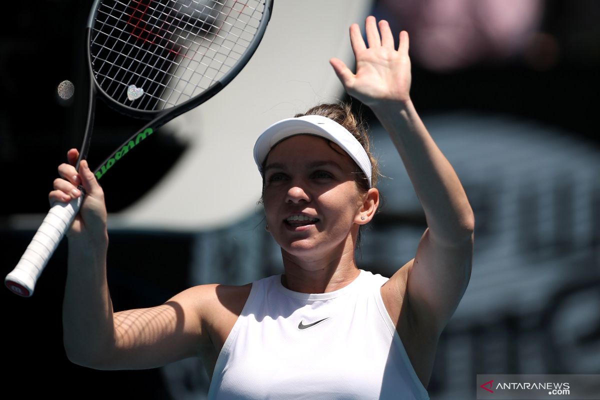 Juara bertahan Wimbledon Simona Halep melaju ke perempat final Prague Open