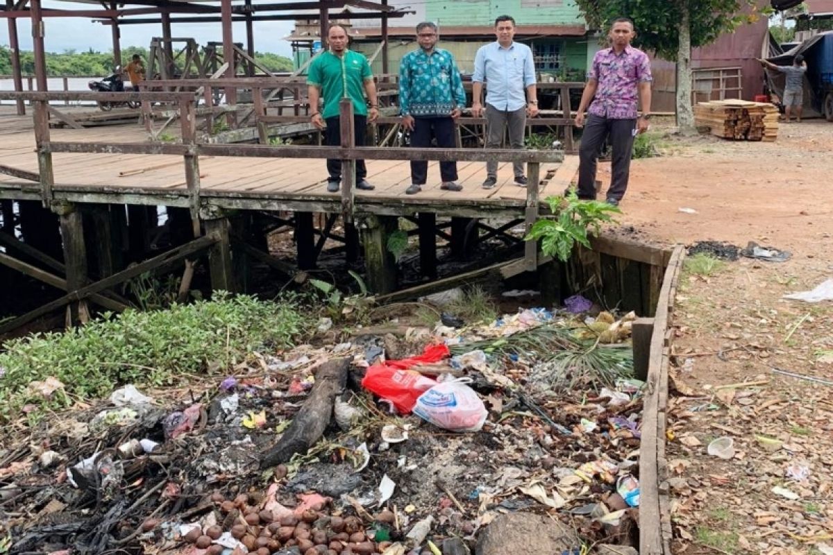 Legislator Kotim minta pemerataan pembangunan depo sampah