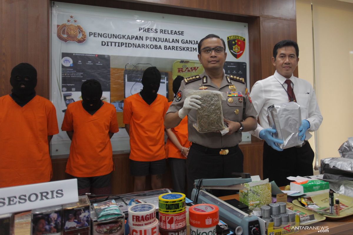 Bareskrim buru pemasok penjual ganja 53 kg di medsos