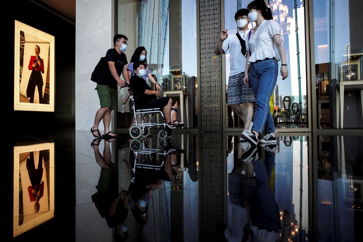 Kekurangan pasokan, Thailand dorong masyarakat untuk buat masker sendiri