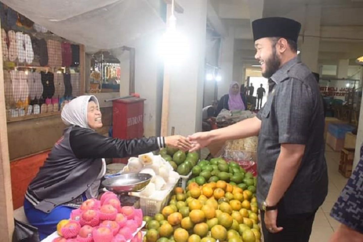 Wali Kota serap aspirasi pedagang Pasar Pusat