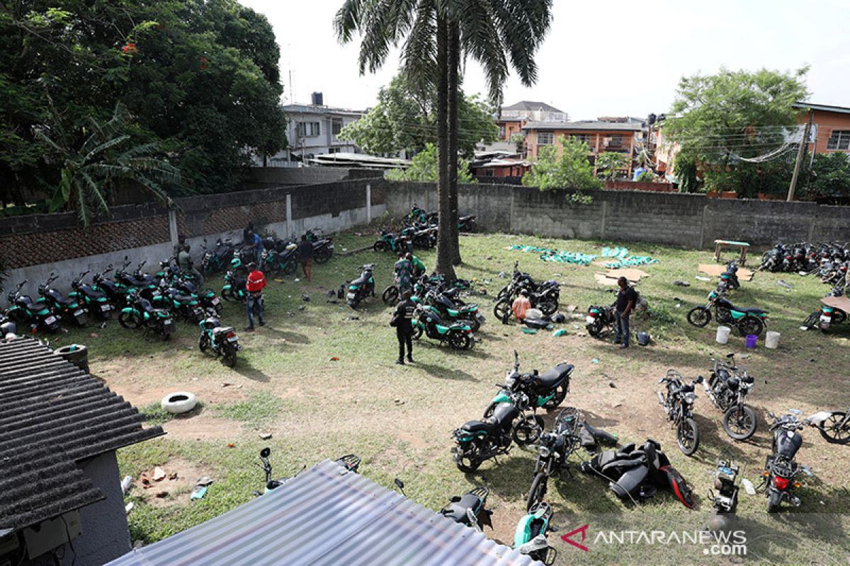 'Bikin kacau dan mengganggu', daerah pusat bisnis Nigeria larang beroperasinya ojol