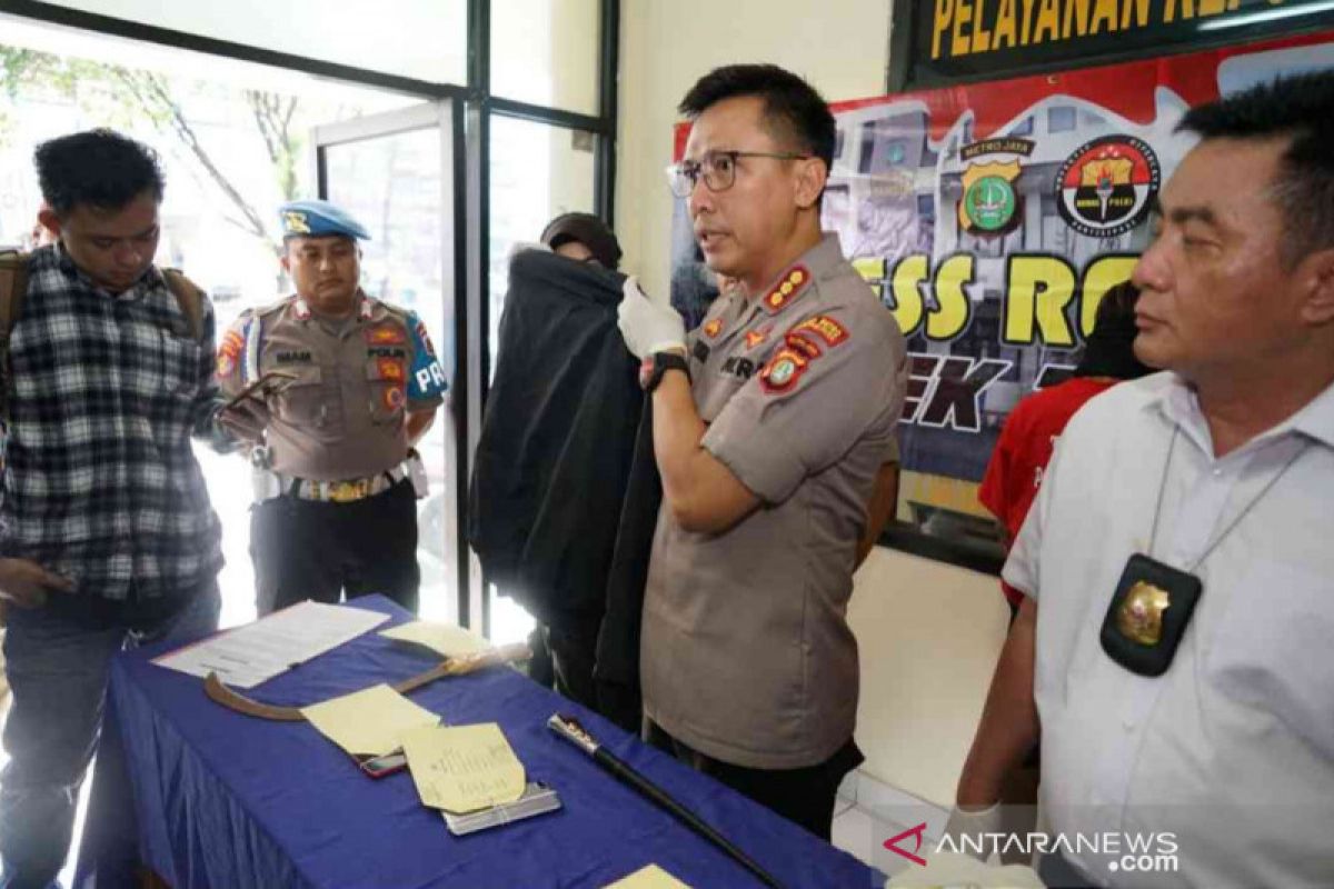 Resahkan warga, empat remaja spesialis begal di Bekasi diringkus polisi