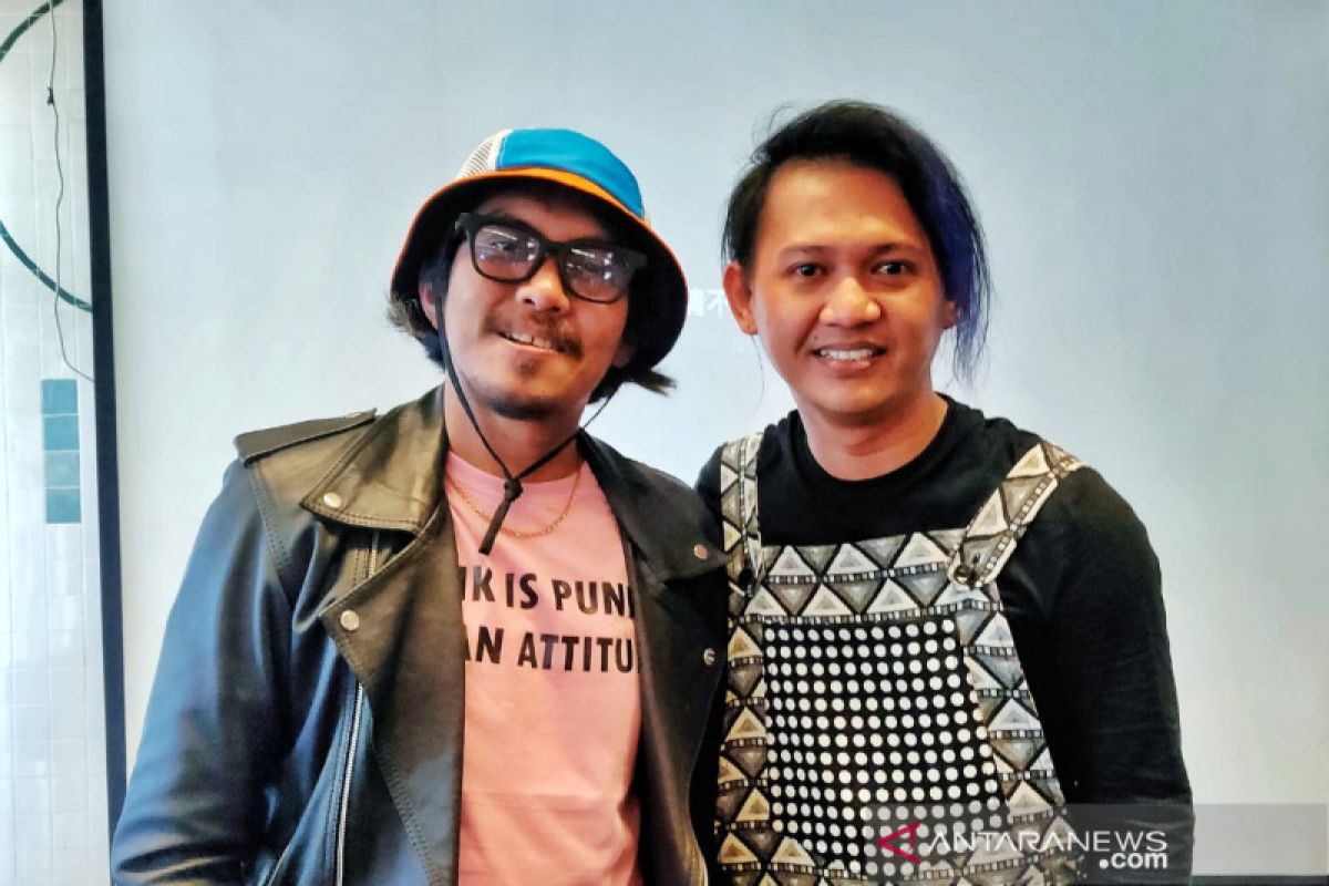 Inspirasi Aska "Rocket Rockers" menciptakan lagu untuk Ifan Ohsi