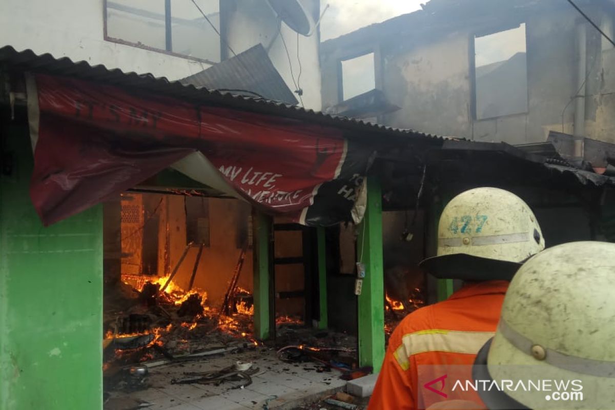 33 rumah terbakar di Kebayoran Lama Utara Jaksel