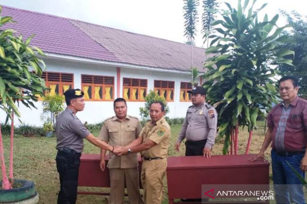 Polres Tapsel bantu prasarana pendidikan diwilayah hukumnya