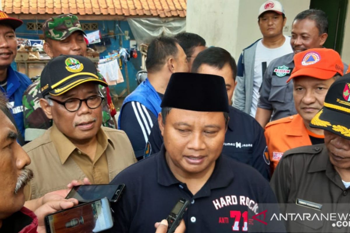 Wagub Jabar minta anak terdampak banjir harus tetap bersekolah