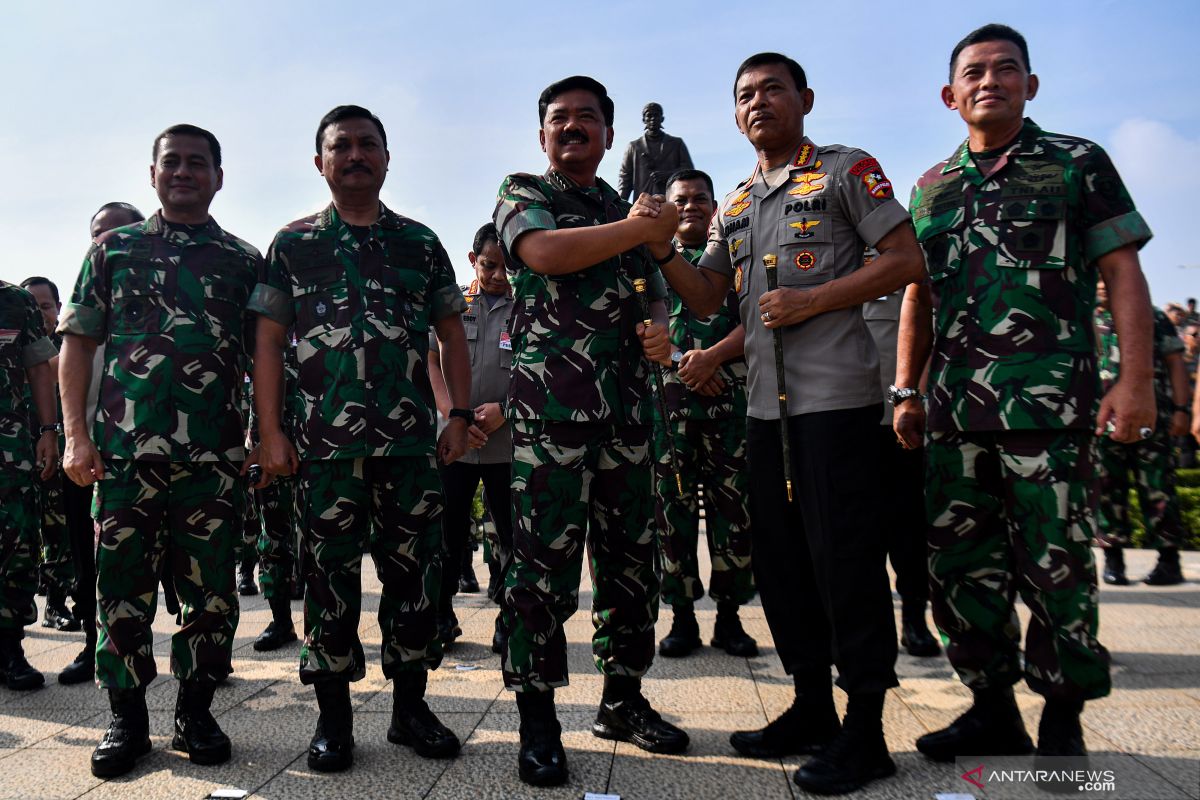 Kapolri rotasi perwira tinggi termasuk Kapolda Kalbar