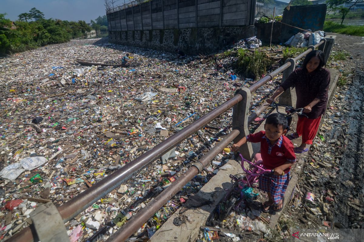 Kurangi sampah DAS Citarum, KLHK resmikan penggunaan PDU Subang dan Bekasi
