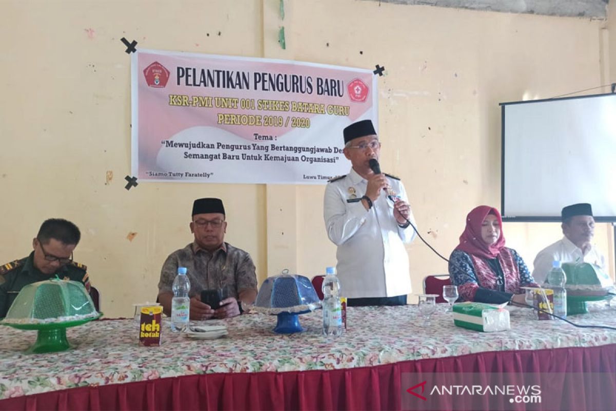 Bupati Lutim lantik pengurus KSR PMI Stikes Batara Guru