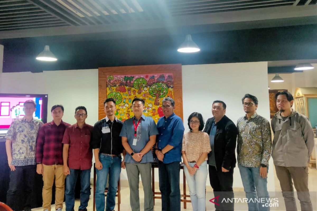 E-Motion dan AINAKI rilis ulang video musik