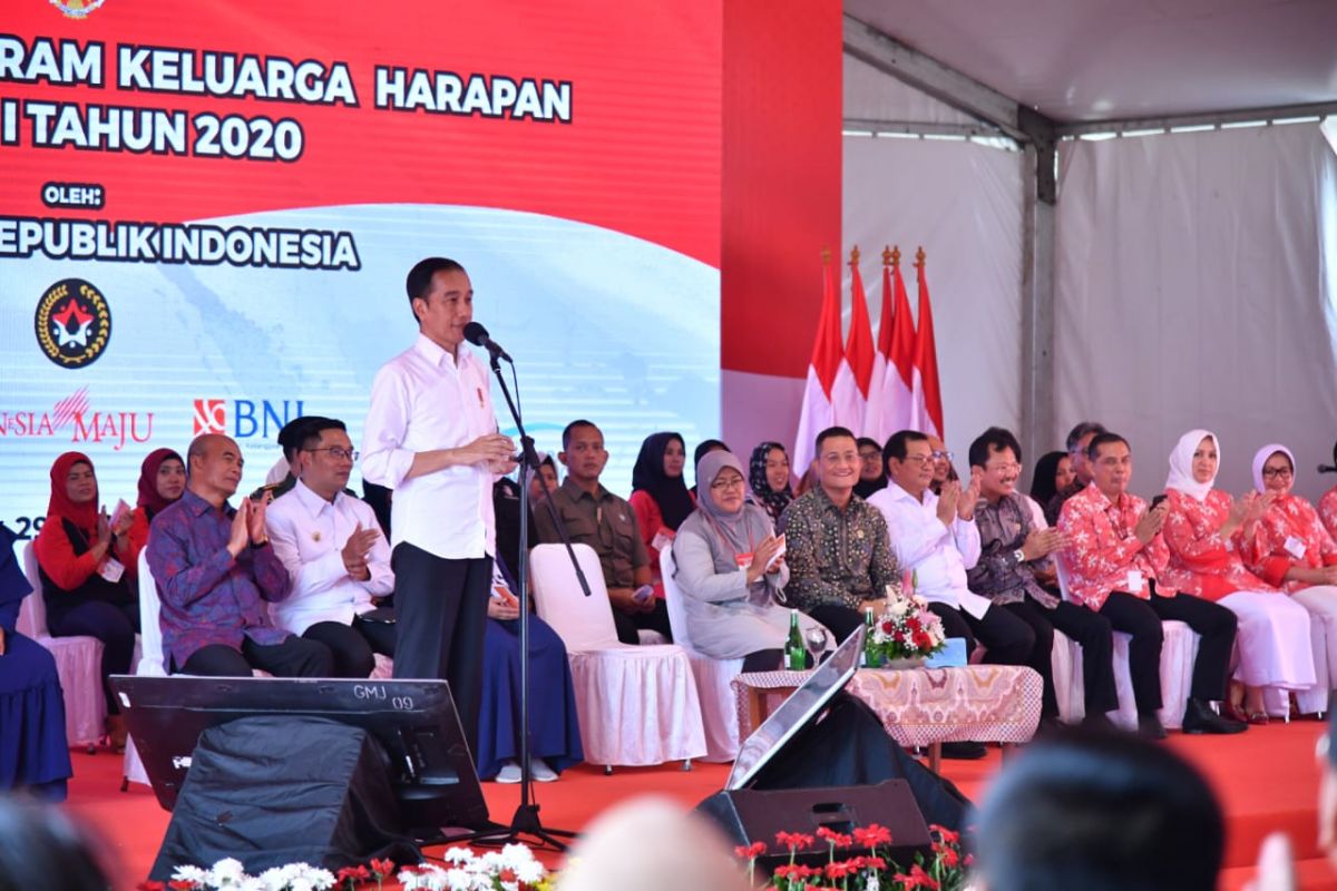 Presiden Jokowi ajak publik bijak gunakan dana Program Keluarga Harapan