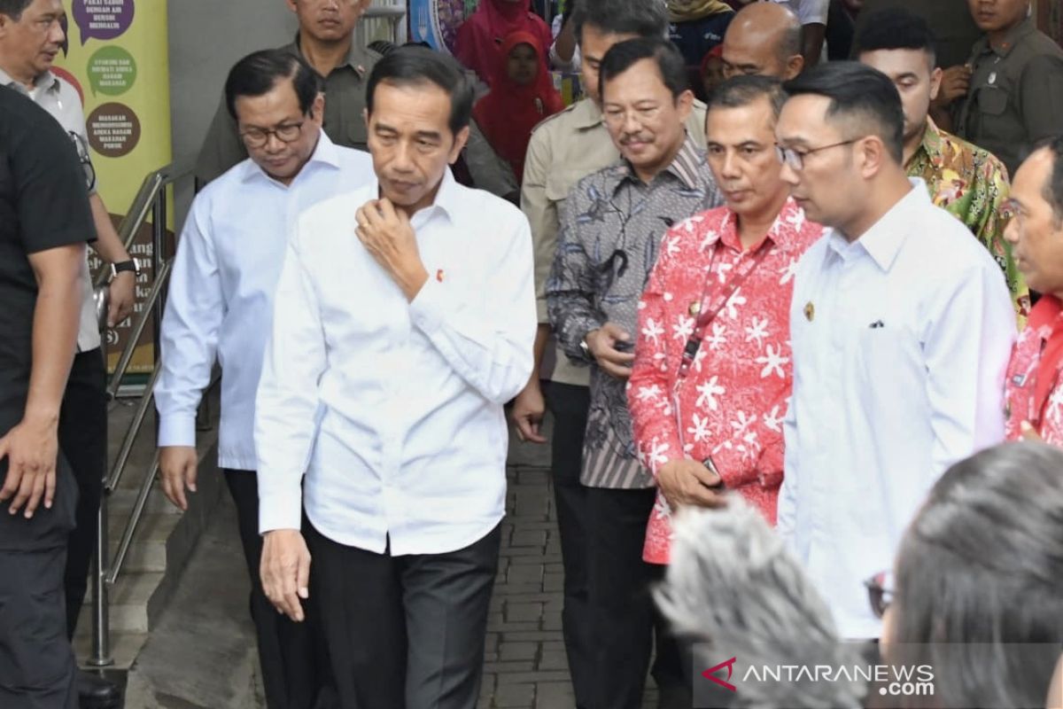 Jokowi: Upaya evakuasi WNI di Wuhan hadapi kendala isolasi